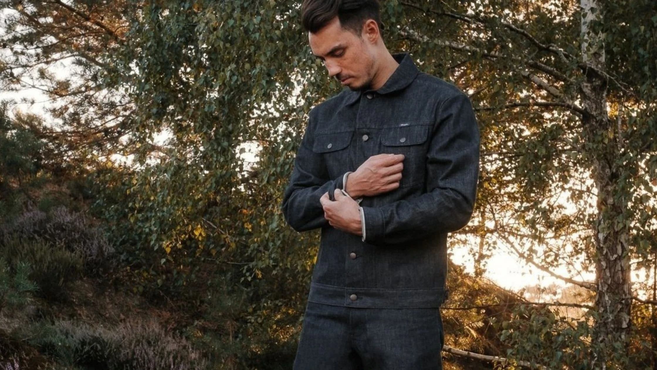 Black shirt brown jeans online