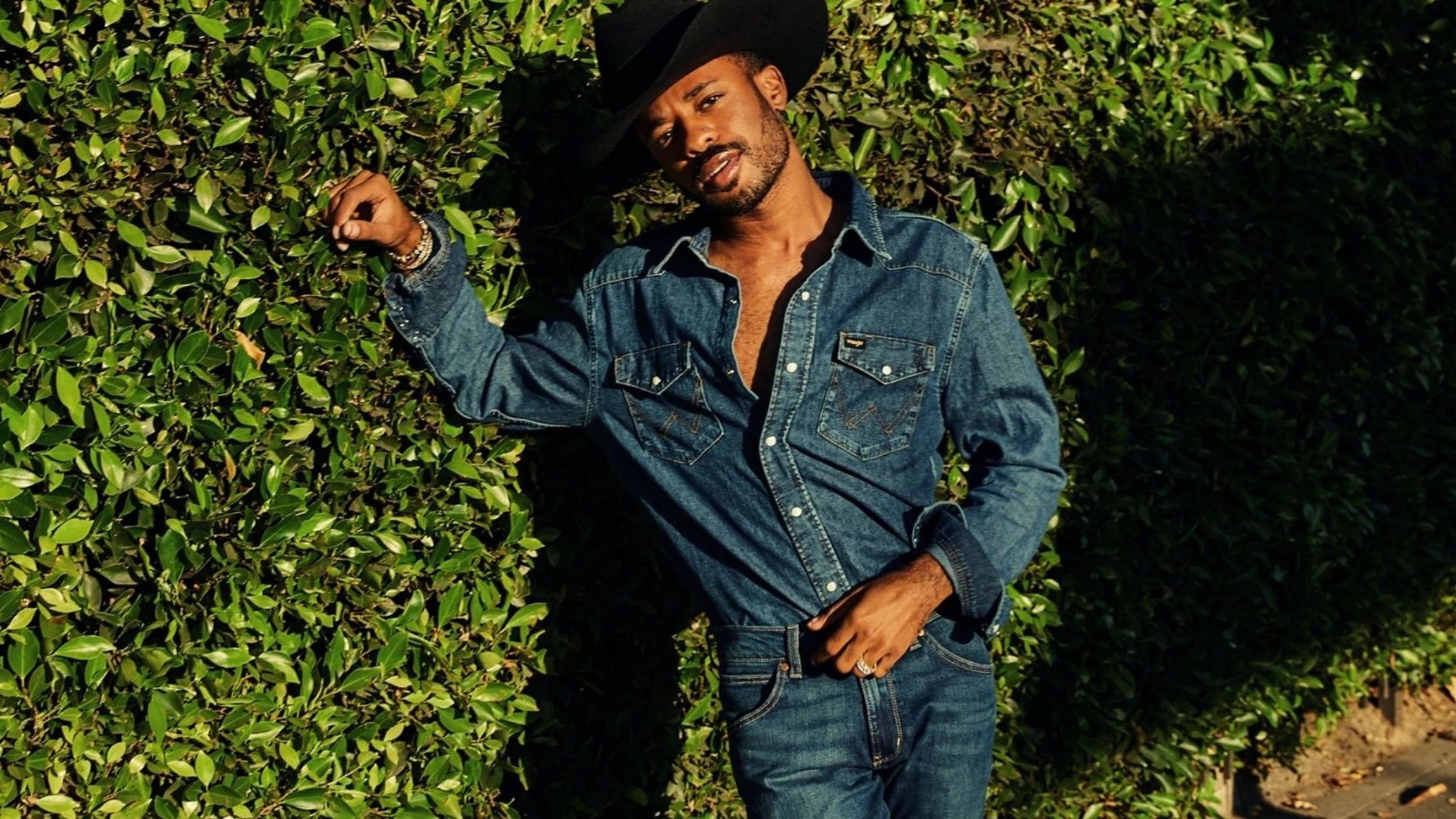 Why Every Indian Man Needs a Stylish Jeans Shirt?